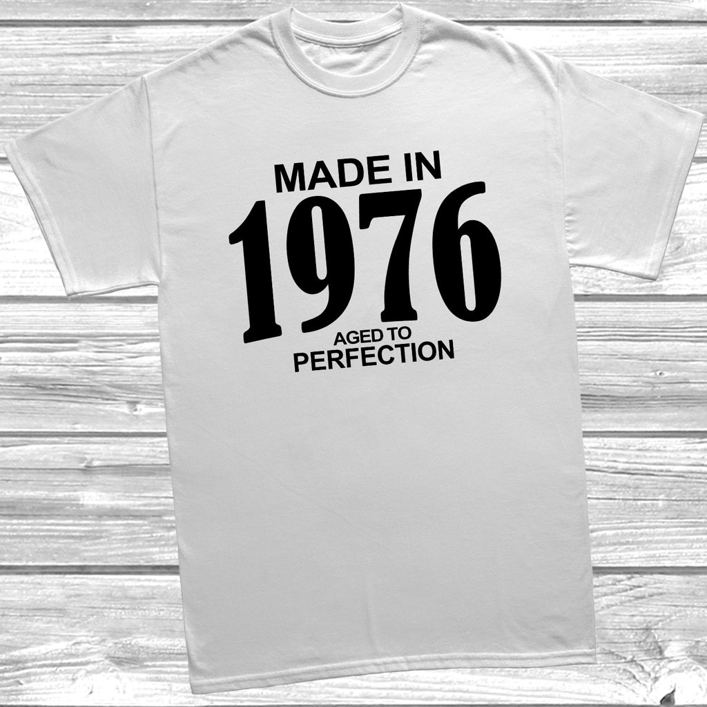Classic year 1976 birthday t shirt