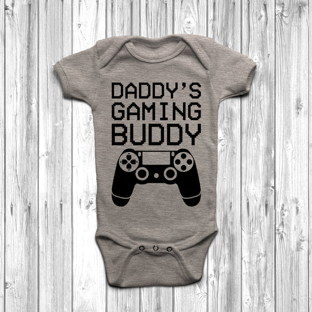 Get trendy with Daddy's Gaming Buddy Baby Grow - Baby Grow available at DizzyKitten. Grab yours for £8.45 today!
