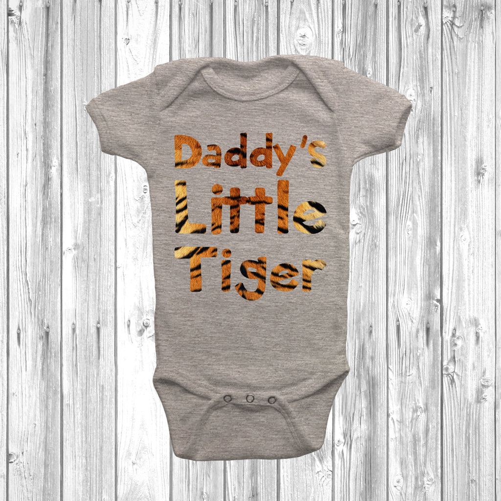Get trendy with Daddy's Little Tiger Baby Grow - Baby Grow available at DizzyKitten. Grab yours for £9.45 today!