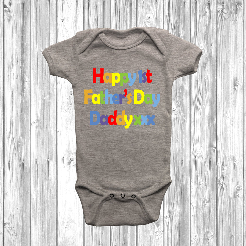 Get trendy with Happy 1st Fathers Day Daddy Baby Grow - Baby Grow available at DizzyKitten. Grab yours for £9.95 today!