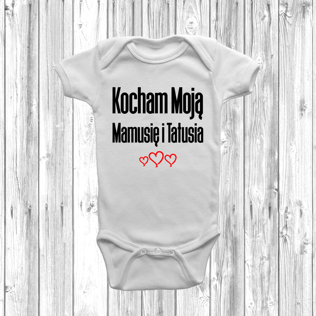 Get trendy with Kocham Moją Mamusię i Tatusia Baby Grow - Baby Grow available at DizzyKitten. Grab yours for £7.99 today!